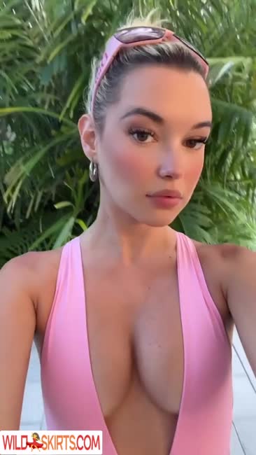 Sarah Snyder nude leaked photo #3
