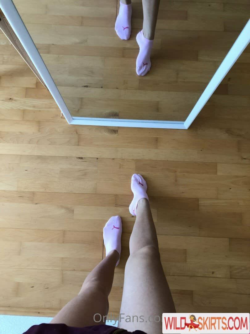 Sarahs_fetish_world / sarahs_socks nude OnlyFans leaked photo #7