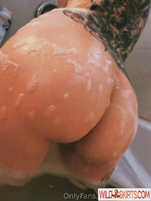 Sarzillaxo / saratylerxo nude Instagram leaked photo #22