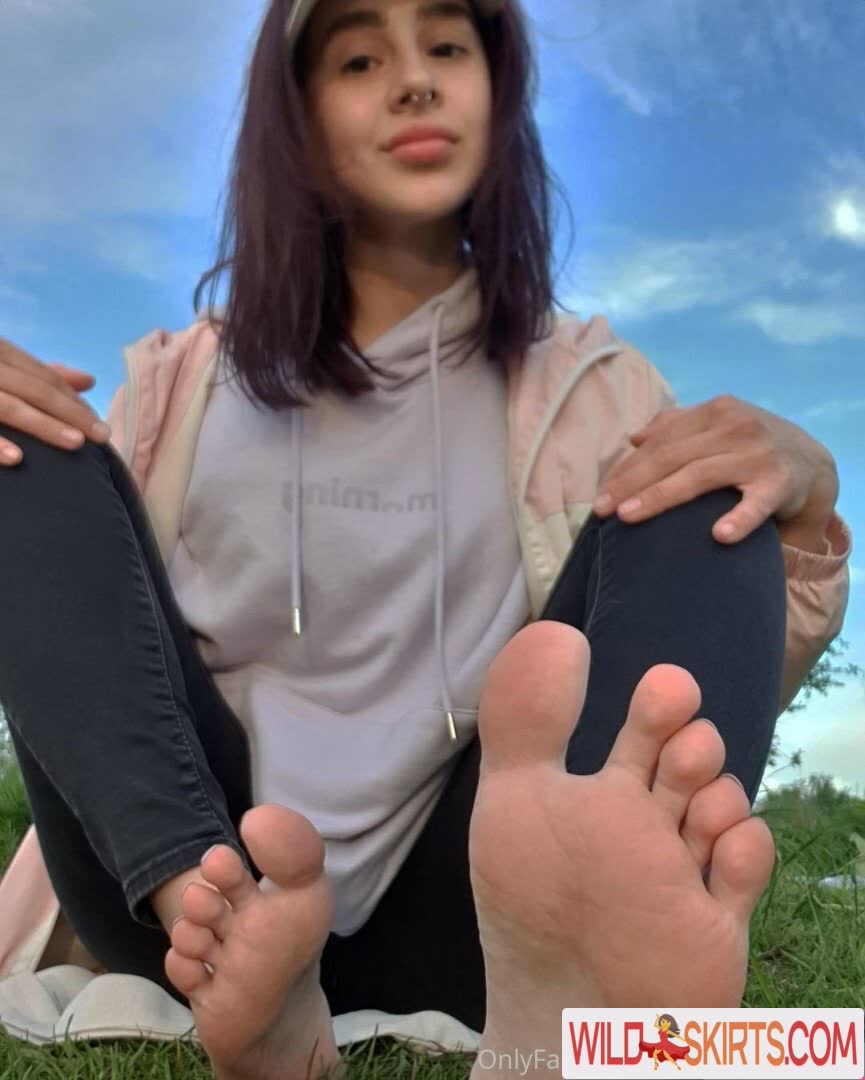 Sasha_s.little.feet nude leaked photo #28