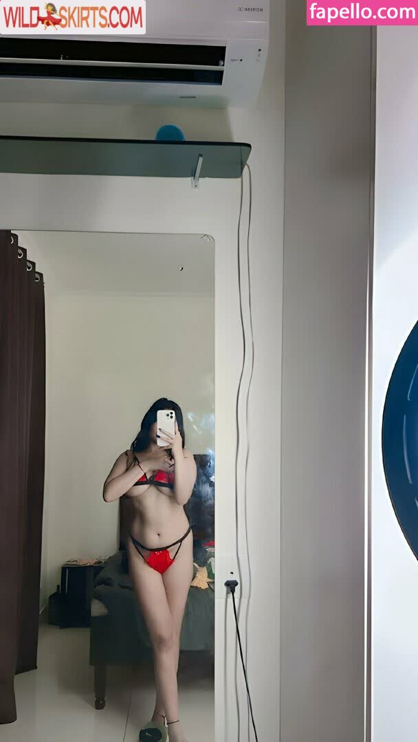 Sassy Poonam nude leaked photo #34