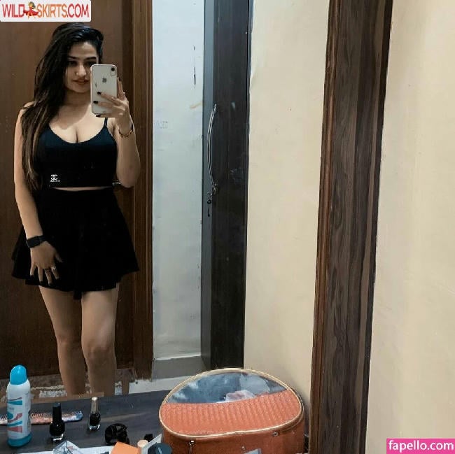 Sassy Poonam / sassy_poonam nude Instagram leaked photo #41