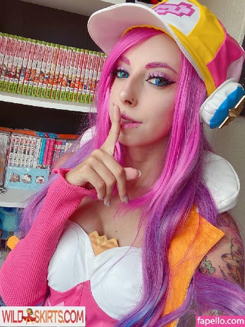 SerasCosplay nude Instagram leaked photo #19