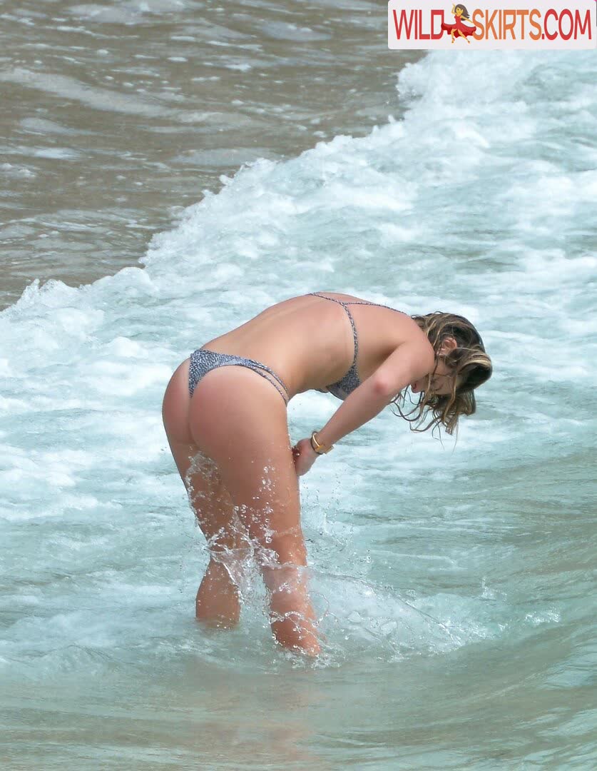 Serinda Swan nude leaked photo #54