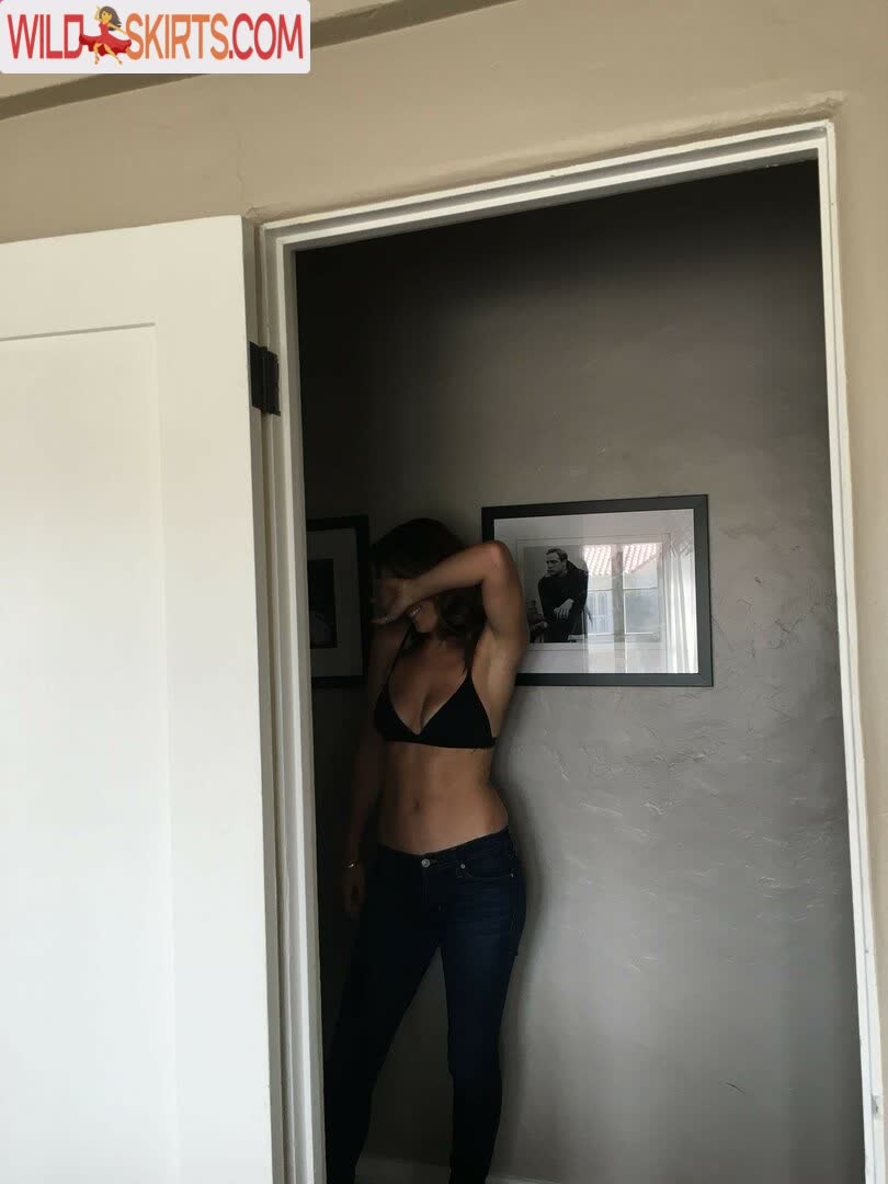 Serinda Swan / serindaswan nude Instagram leaked photo #2