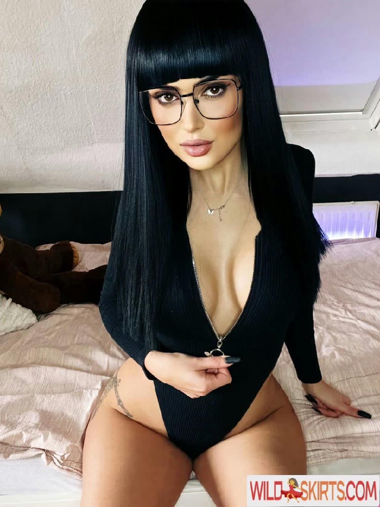 Serraphine / anaseraphine nude OnlyFans, Instagram leaked photo #8