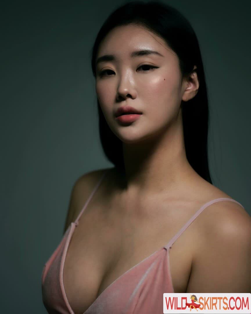 seulfit / 이슬 nude leaked photo #10