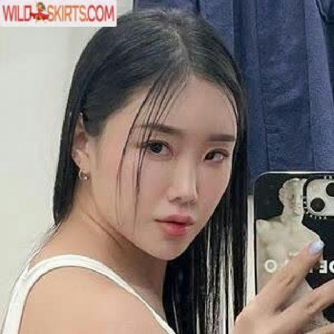 seulfit / 이슬 nude leaked photo #5