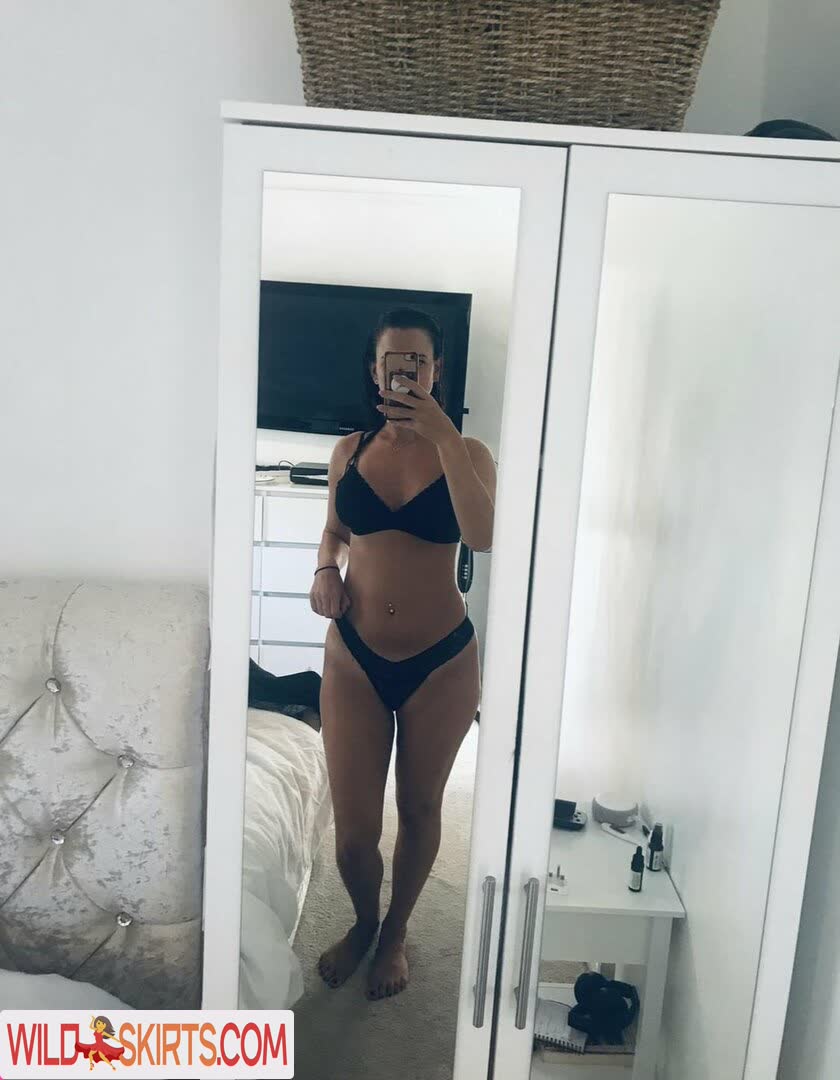 SexiestGilf / sexiestbritishmommy / sexybritishmommy nude OnlyFans, Instagram leaked photo #5