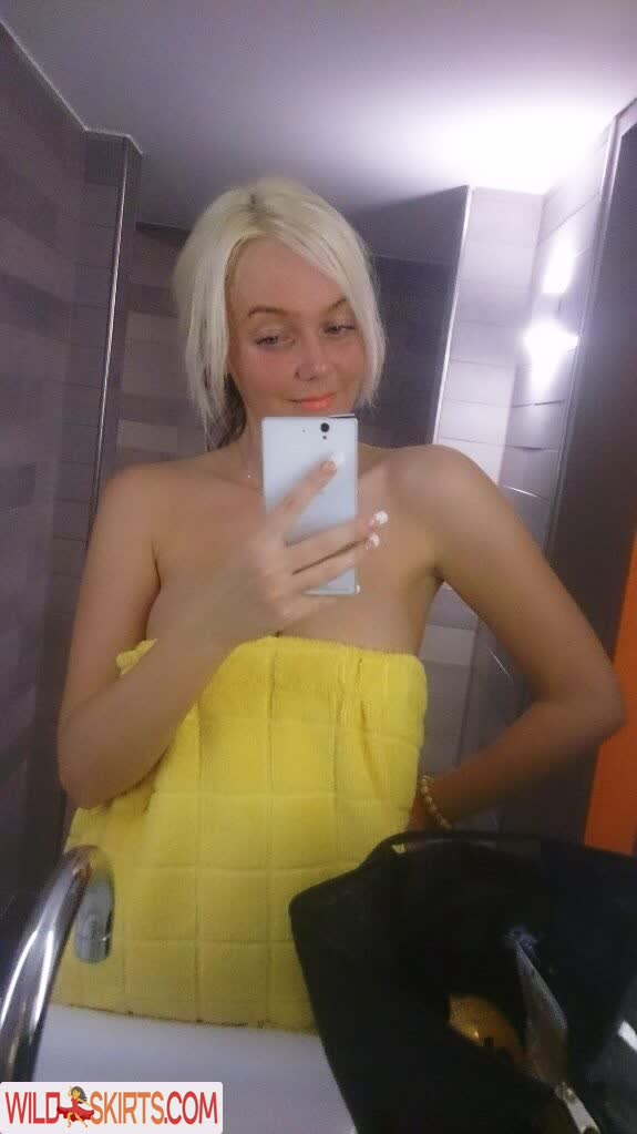 Sexy Julia / einfach_echt_Julia nude Instagram leaked photo #2