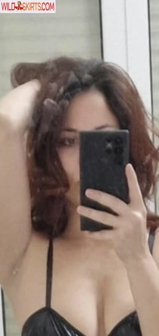 SexyLatinaWife93 / superhotwife29 nude OnlyFans leaked photo #9