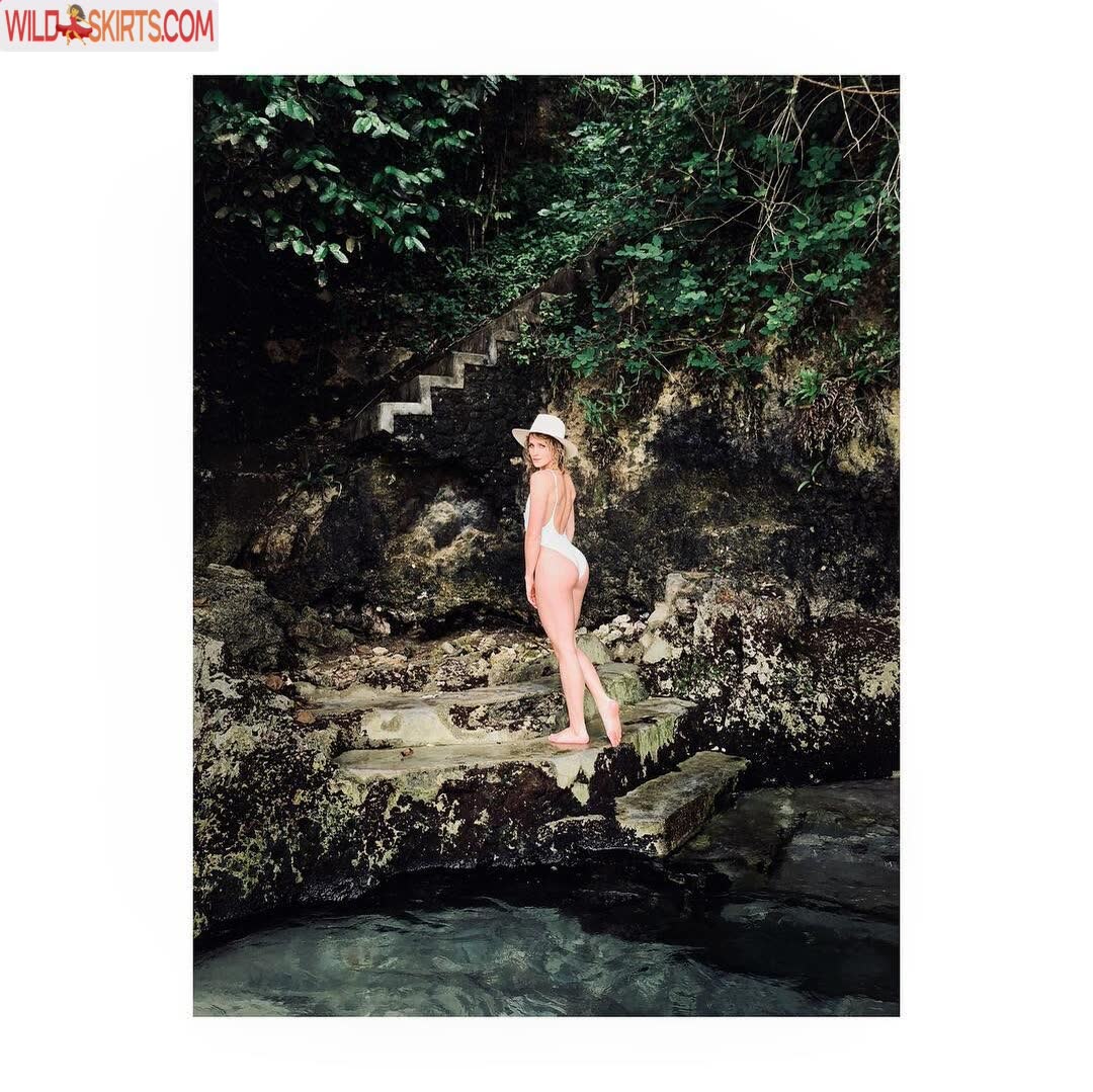 Shantel VanSanten / therealshantel nude Instagram leaked photo #9