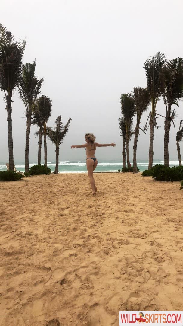 Shantel VanSanten nude leaked photo #47