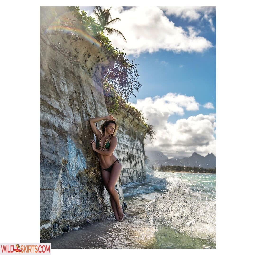 Shantel VanSanten / therealshantel nude Instagram leaked photo #4