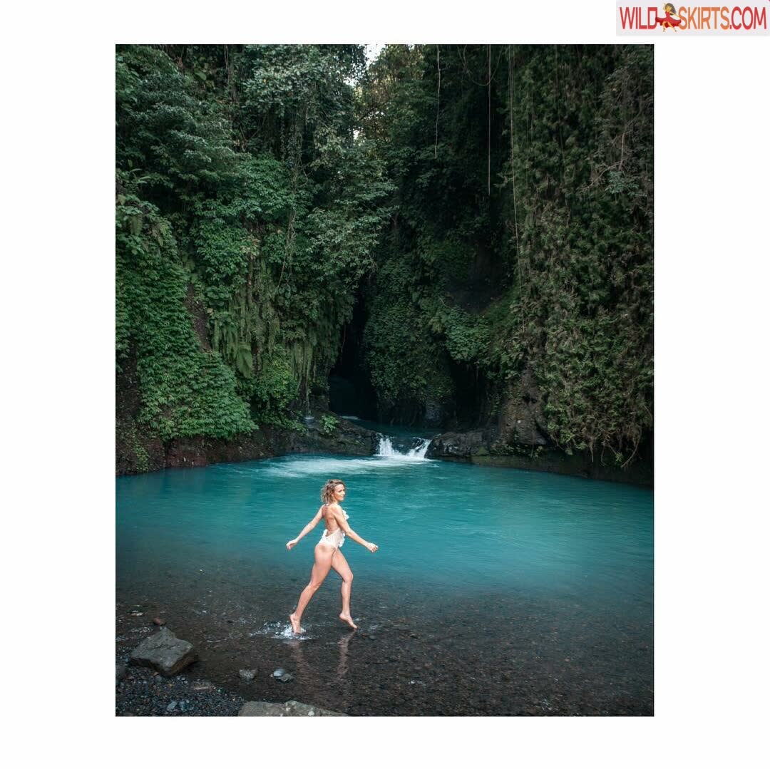 Shantel VanSanten / svansanten nude Instagram leaked photo #13