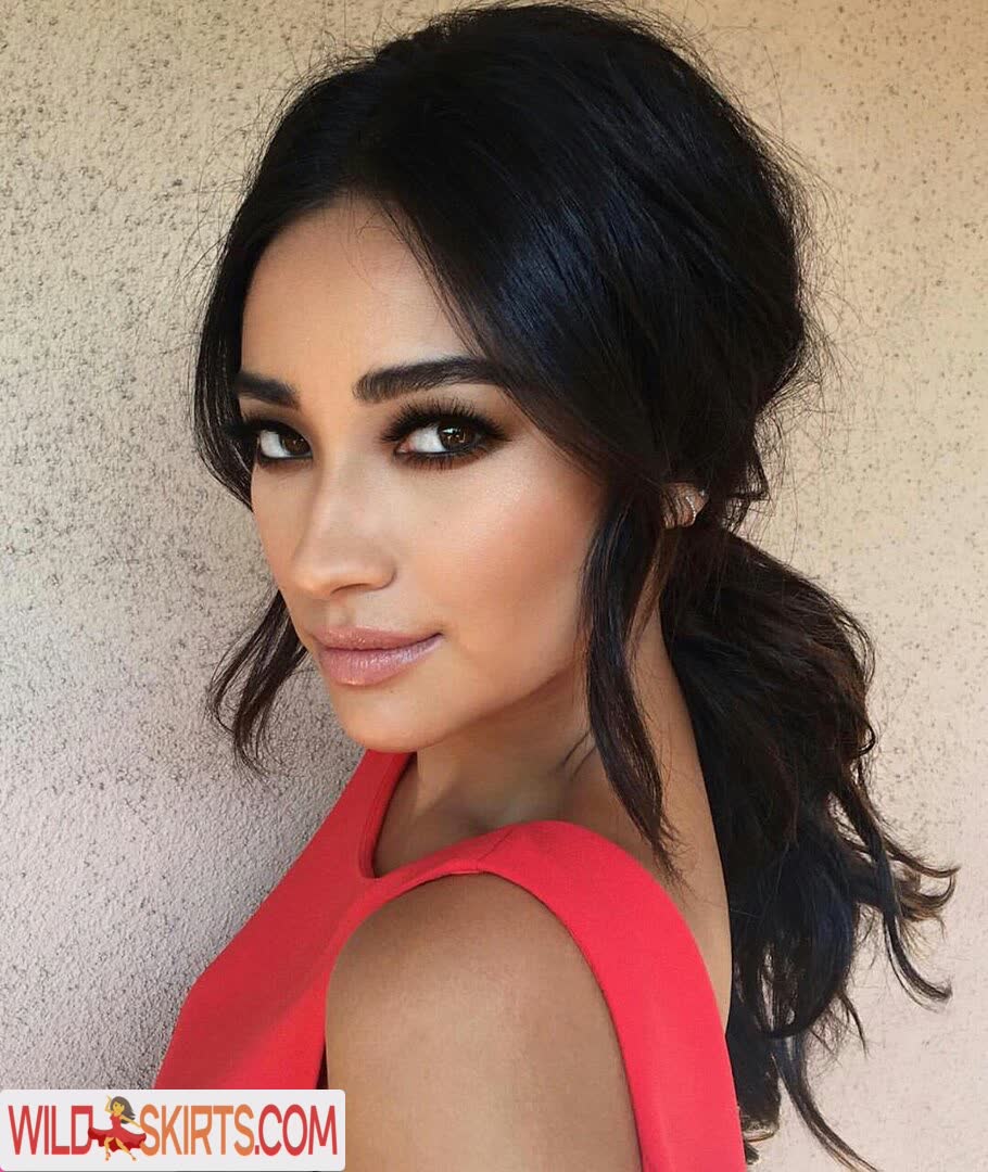 Shay Mitchell / shaymitchell nude Instagram leaked photo #26