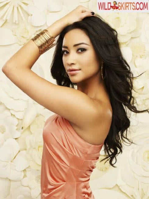 Shay Mitchell / shaymitchell nude Instagram leaked photo #128