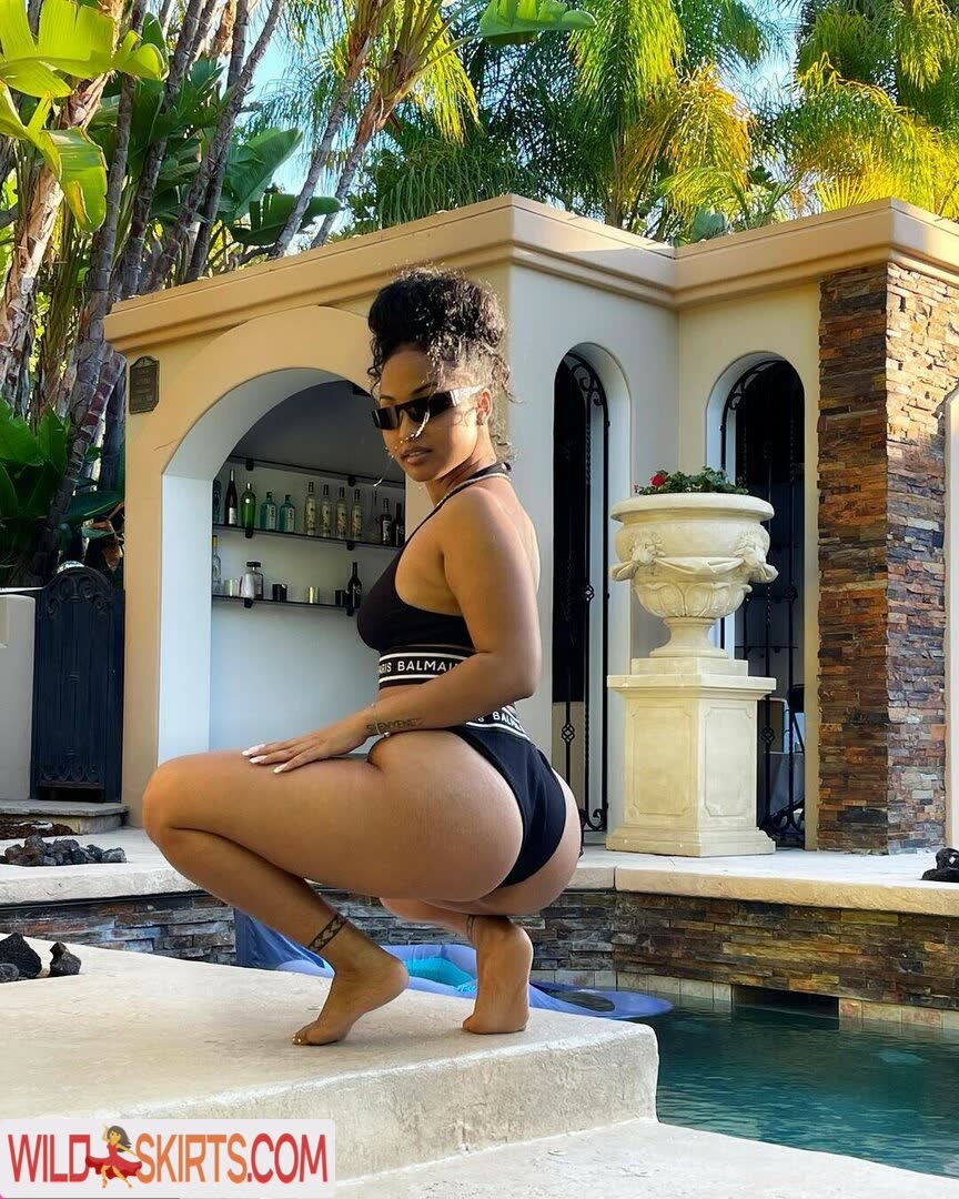 Shenseea nude leaked photo #2