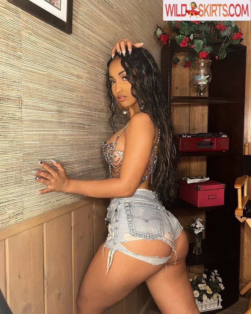 Shenseea nude leaked photo #14