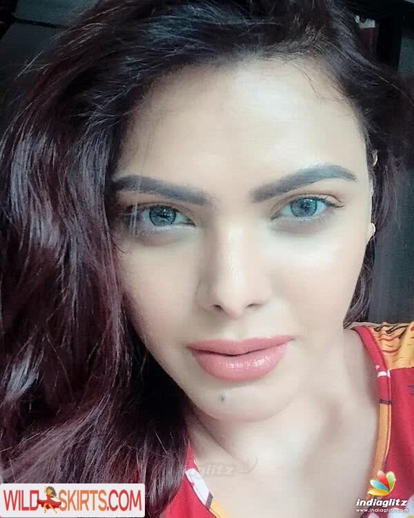 Sherlyn Chopra / SherlynChopra / _sherlynchopra_ / officialsherlynchopra nude OnlyFans, Instagram leaked photo #11