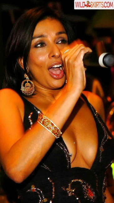 Shobna Gulati / shobnagulati nude Instagram leaked photo #50