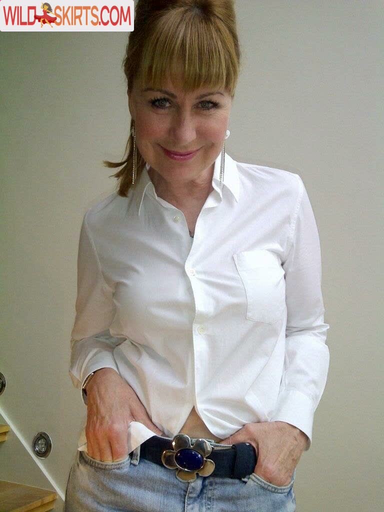 Sian Lloyd nude leaked photo #12