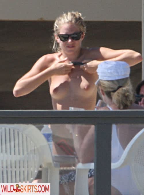 Sienna Miller / siennamillerfree / siennathing nude OnlyFans, Instagram leaked photo