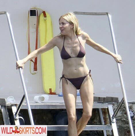 Sienna Miller / siennamillerfree / siennathing nude OnlyFans, Instagram leaked photo #15