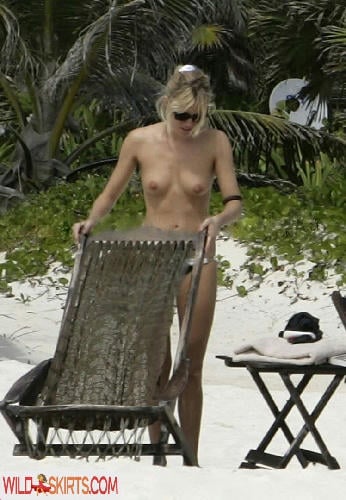 Sienna Miller / siennamillerfree / siennathing nude OnlyFans, Instagram leaked photo #29