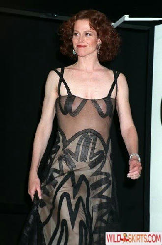 Sigourney Weaver / official_sigourneyweaver nude Instagram leaked photo #3