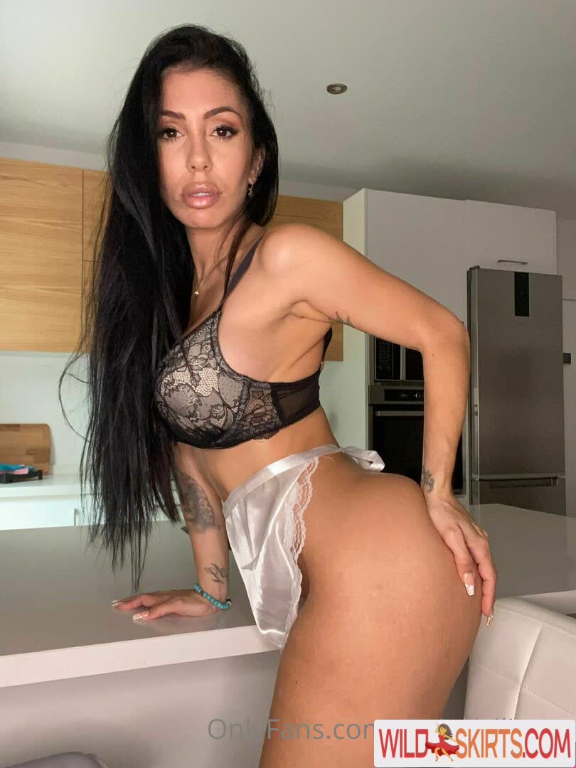 silviasiciliaxxx nude OnlyFans leaked photo #5