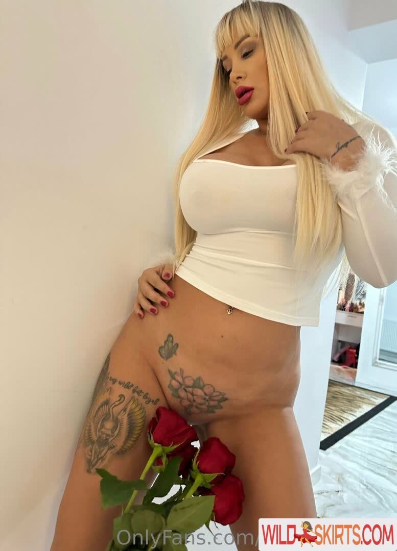 Simona Trasca / simonatrasca / simonatrsc nude OnlyFans, Instagram leaked photo #17