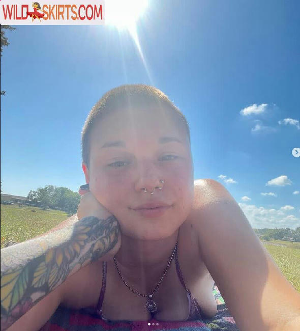 Skyeee_xx /  / Skyexxx / _SkyeXxX_ / _xrottenskyex_ / skyeee_xx nude OnlyFans, Instagram leaked photo #35