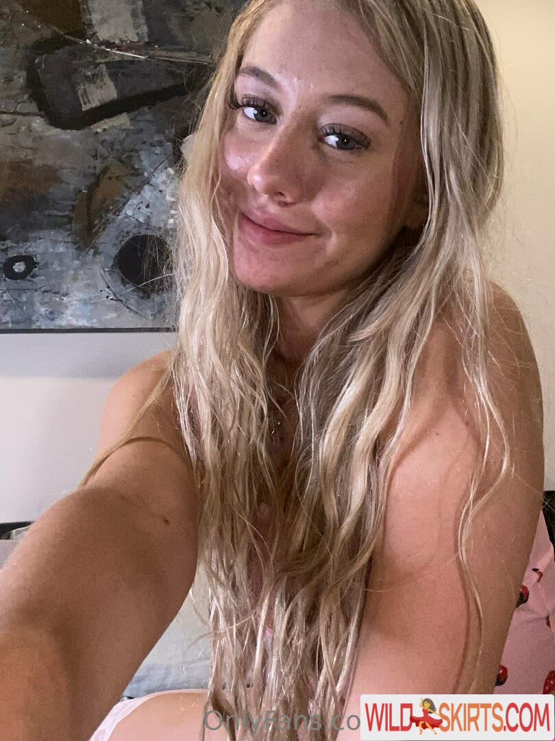 SkylerStormxo nude leaked photo #17