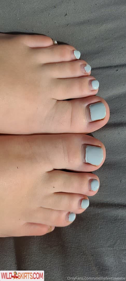 Smelliefeetsweetie nude leaked photo #20