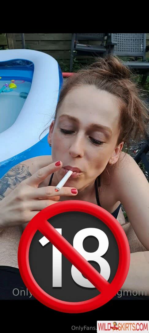 smokingmom nude OnlyFans leaked photo #4