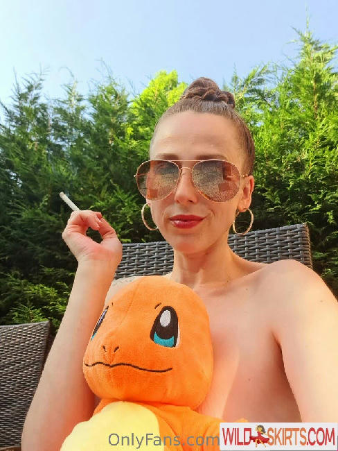 smokingmom nude OnlyFans leaked photo #7