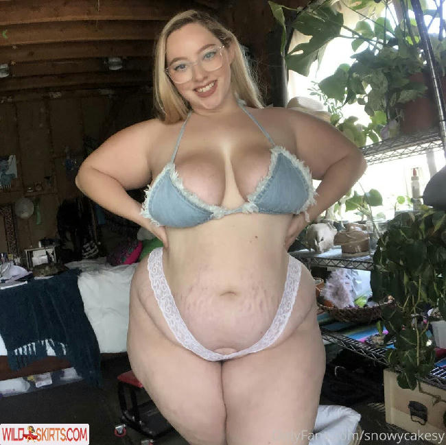 snowycakesy / Lil Snow Cake / lil.snow.cake / snowycakesy nude OnlyFans, Instagram leaked photo #315