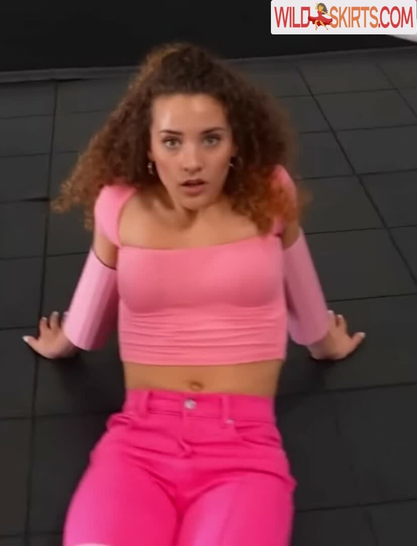 Sofie Dossi nude leaked photo #81