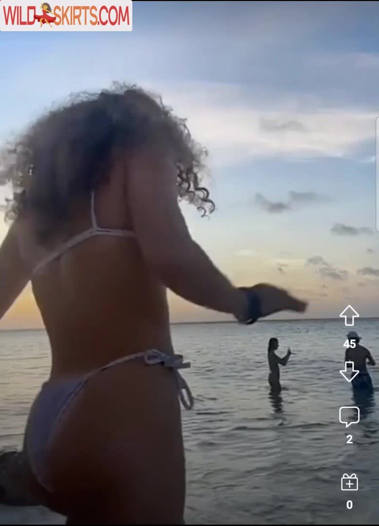 Sofie Dossi nude leaked photo #37