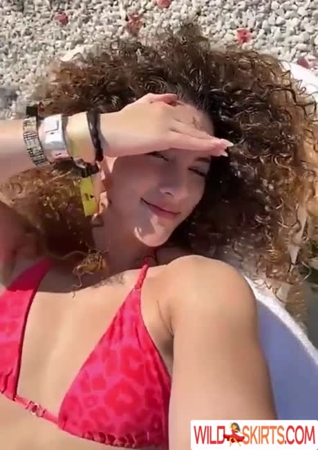 Sofie Dossi / sofiedossi nude Instagram leaked video #126