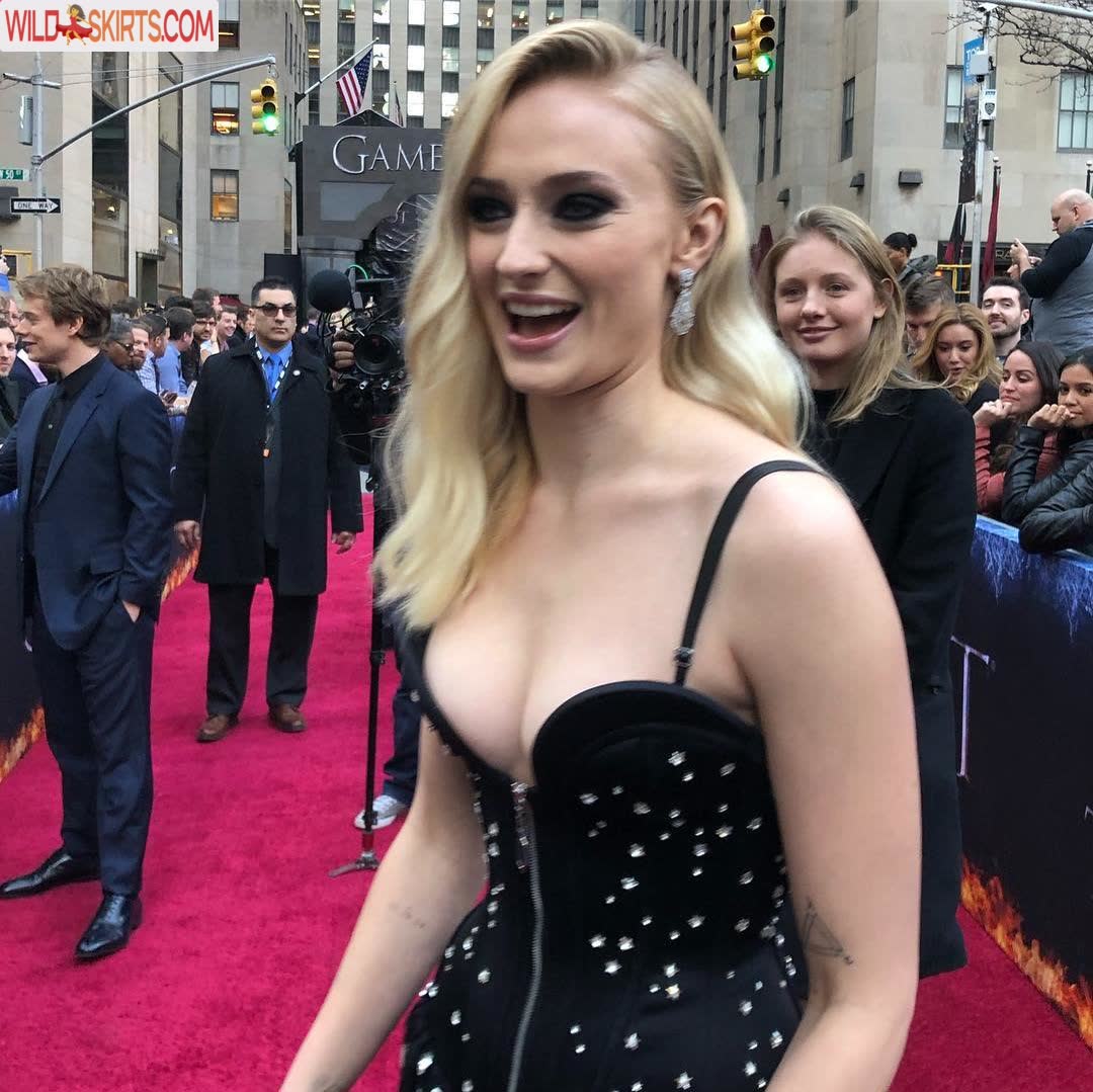 Sophie Turner / Derek Deso Wife / sexysophieturner / sophiet nude OnlyFans, Instagram leaked photo #5