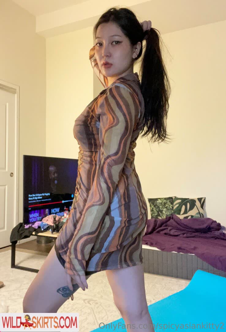 Spicyasiankitty2 nude leaked photo #9