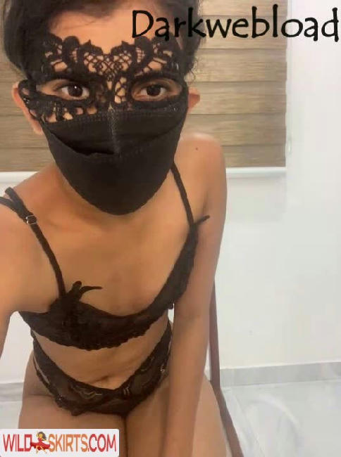 Sri Lanka / Sri Lankan Girls / hashini.guruge / poojaniperera nude OnlyFans, Instagram leaked photo #35