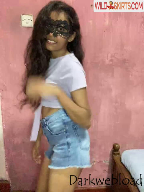 Sri Lanka / Sri Lankan Girls / hashini.guruge / poojaniperera nude OnlyFans, Instagram leaked photo #74