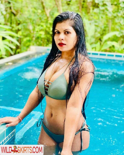 Sri Lanka / Sri Lankan Girls / hashini.guruge / poojaniperera nude OnlyFans, Instagram leaked photo #92