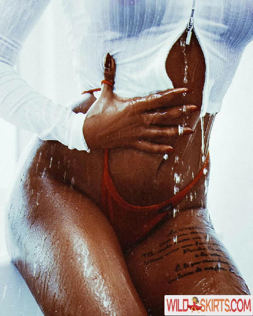 Sri Lanka / Sri Lankan Girls / hashini.guruge / poojaniperera nude OnlyFans, Instagram leaked photo #94