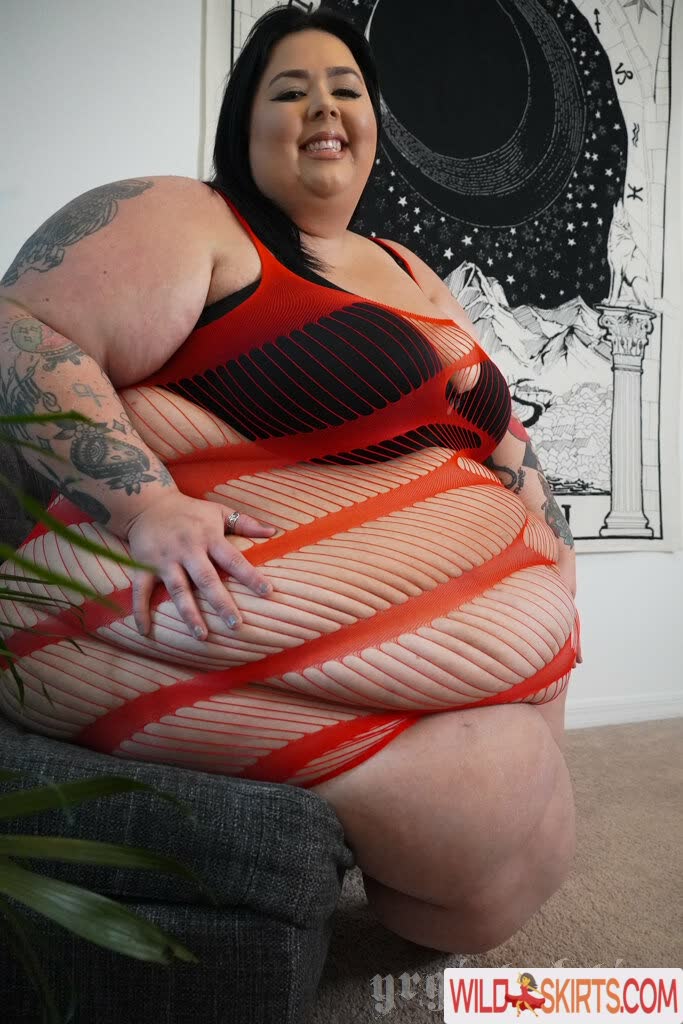 Ssbbwadeline nude leaked photo #6