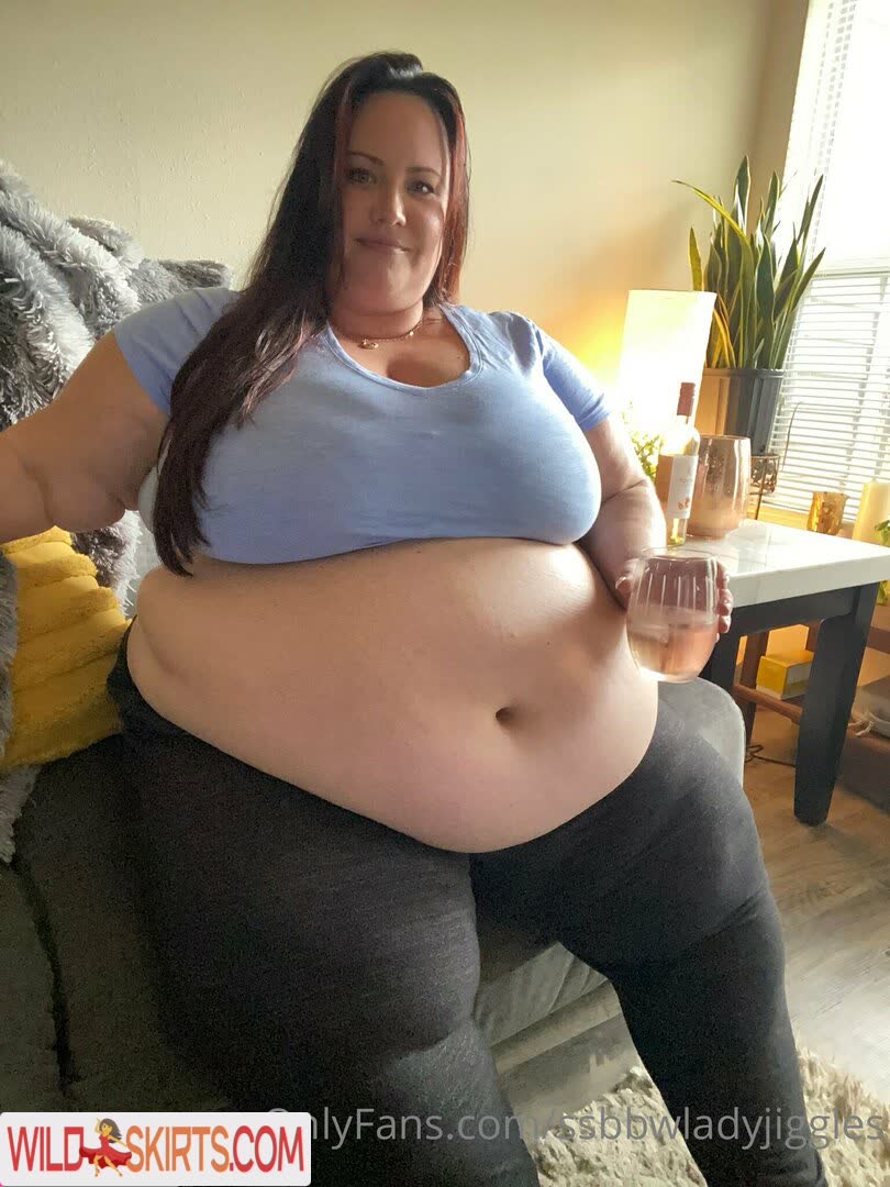 Ssbbwladyjiggles nude leaked photo #210