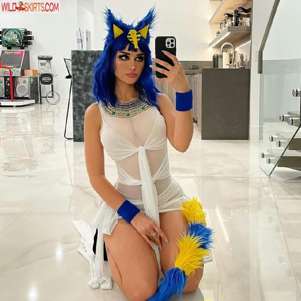 Sssniperwolf / sssniperwolf nude OnlyFans, Instagram leaked photo #13